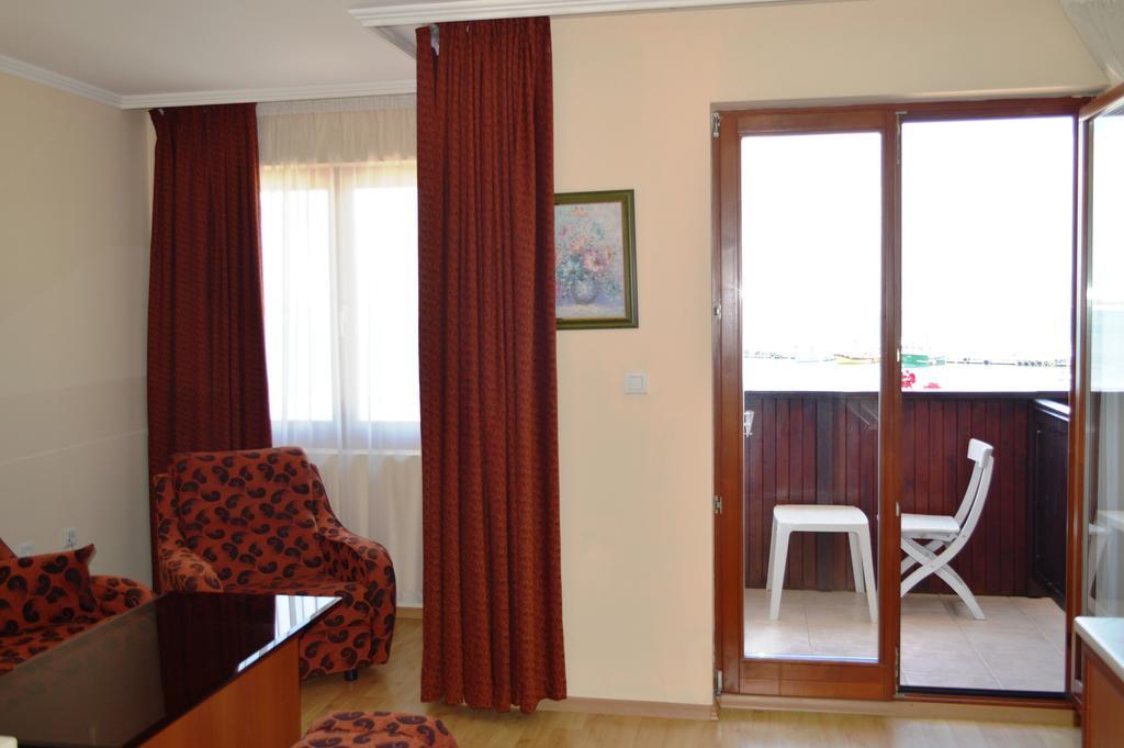Stankoff Hotel เนเซบาร์ ภายนอก รูปภาพ